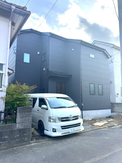 調布市飛田給3丁目太陽光蓄電池付オール電化新築分譲住宅完成しました。現在外構工事施工中です。